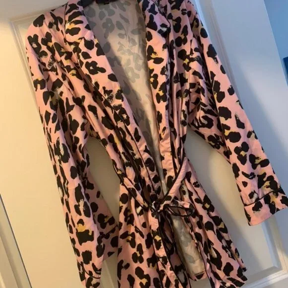 Leopard Print Robe - Picture 3 of 3